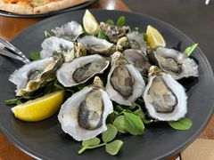 -12 Rocks Beach Bar Cafe