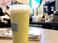 牛油果很芒-瑞幸咖啡(数码01大厦店)