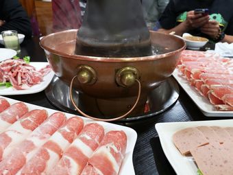 楼外楼大刀肉传统火锅居(繁荣路店)