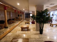 -碧中海汤泉汗蒸酒店