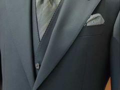 -吴志坚洋服店(贵都邻里中心店)