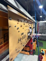 点击看大图 -嗨翻Hi-Fun竞技主题乐园·蹦床团建生日聚会(五棵松华熙店)