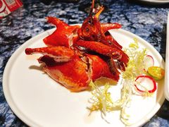 玻璃脆皮炸乳鸽乳鸽-新雅(丰盛里店)