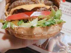 -The Habit Burger Grill 哈比特汉堡(复兴soho店)