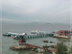 -蜈支洲岛珊瑚酒店临海阁中餐厅