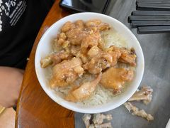 滑鸡蒸饭-品香排骨饭(羊官路店)
