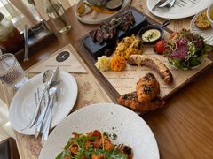 -Mark&Mars Restaurant