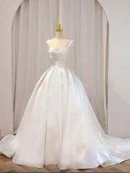 -HANSA韩纱婚纱礼服设计师集合店