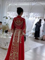 -艾米丽婚纱礼服