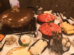 炸响铃-鲜入围煮花胶鸡海鲜火锅