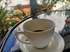 -Lake Shore Hotel & Restaurant