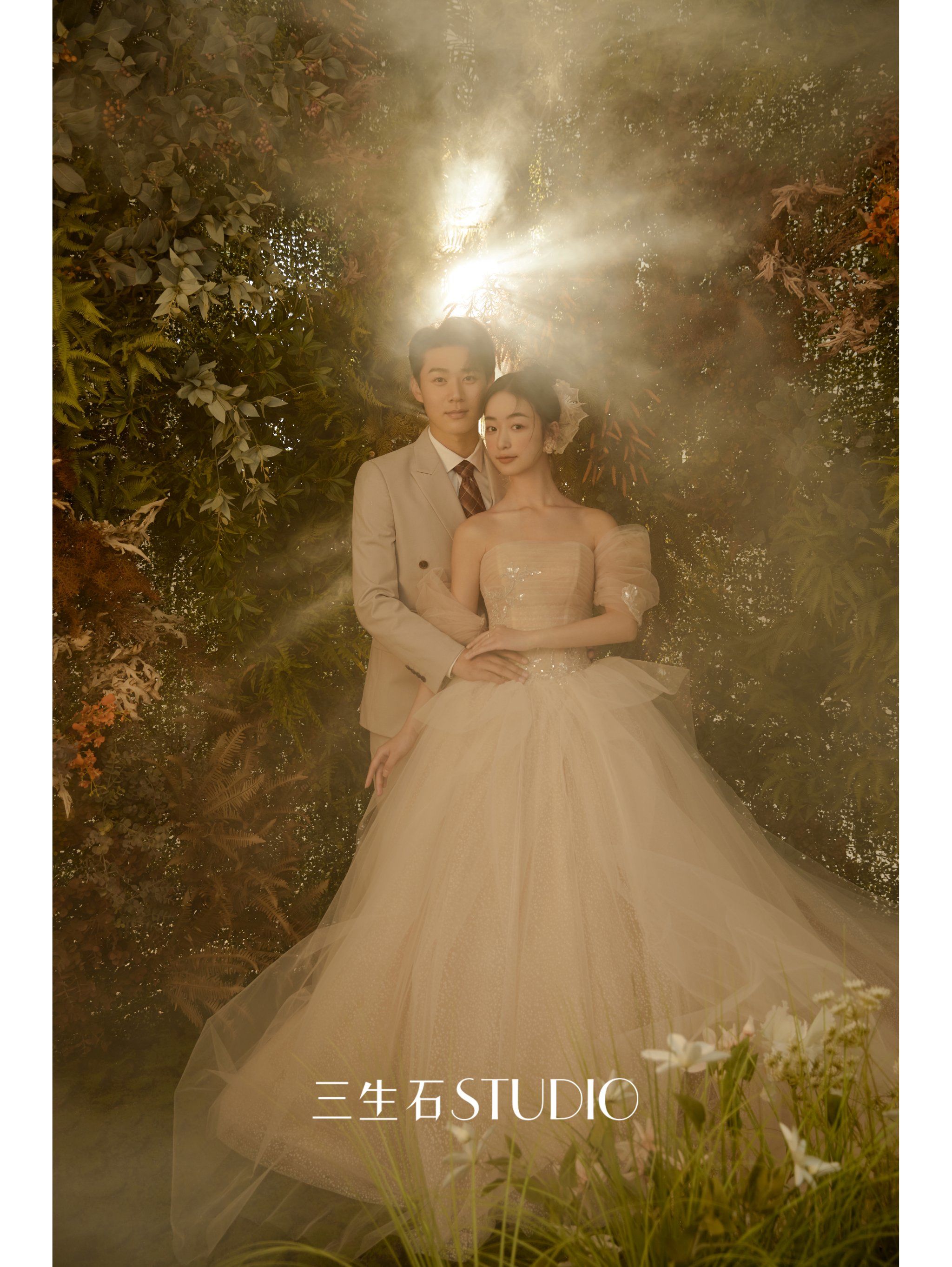 仙气萦绕的室内森系婚纱照,真的太爱了