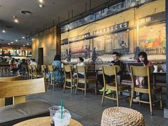 大堂-星巴克(成都莱蒙都会店)