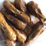 左手一个兔脑壳，右手一个鸭脑壳