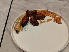 -雍容荟帝王蟹活龙虾展台自助(IFS黑金店)