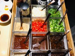 -余欢领鲜火锅(新街口店)