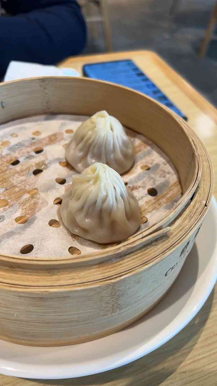 翡翠拉面小笼包(深业上城店)-"分量比香港大,不过价钱便宜了一半,这点