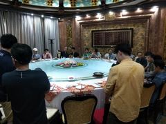 包厢-鹊华居·地道鲁菜·海鲜·融合味(大明湖店)