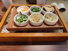 -良米山·云南野生菌过桥米线(上海首店)