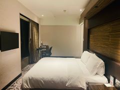 -上海虹桥西郊假日酒店