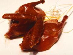 爆汁香茅乳鸽-炳胜品味(深圳万象城店（罗湖）)