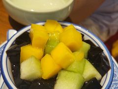 芒果双皮奶-蝴蝶里·粤菜·点心(龙湖杭州金沙天街店)