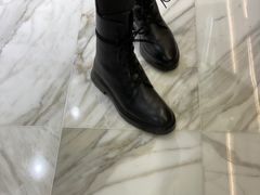 -STUART WEITZMAN(静安嘉里中心店)