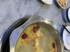 -光头药膳鸡(莱茵小镇店)