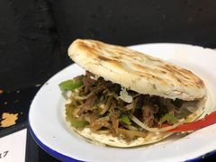 孜然炒肉夹馍-碎怂烤肉(钟楼柳巷店)