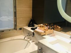-上海中航虹桥机场泊悦酒店