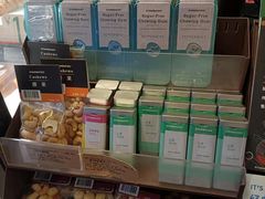 零售区-星巴克臻选(青岛麦凯乐分店)