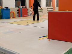 -悦动体能篮球羽毛球网球(三里河店)