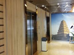 android_upload_pic-西安大雁塔科技大学地铁站亚朵酒店