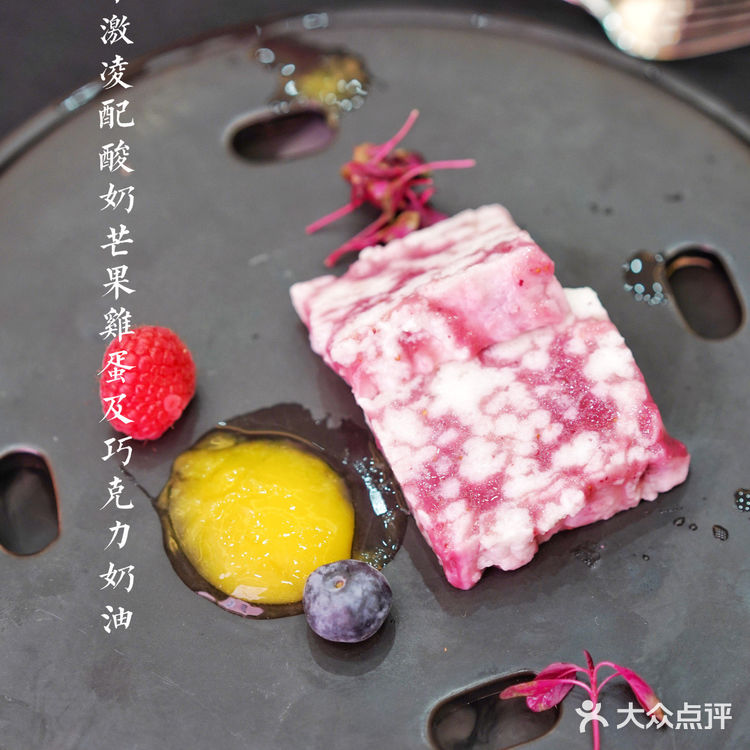 济南鲁能希尔顿酒店推出星厨到家私享服务