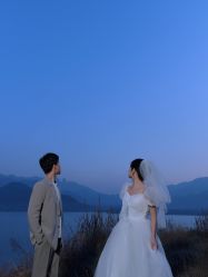 -都市丽人婚纱摄影