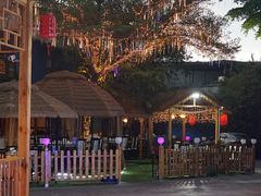 -三亚火车头万人海鲜广场