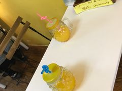 -志龙皇冠吃货椰子铺