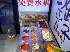 自助调料区-马路牙子烧烤音乐酒馆(望京店)