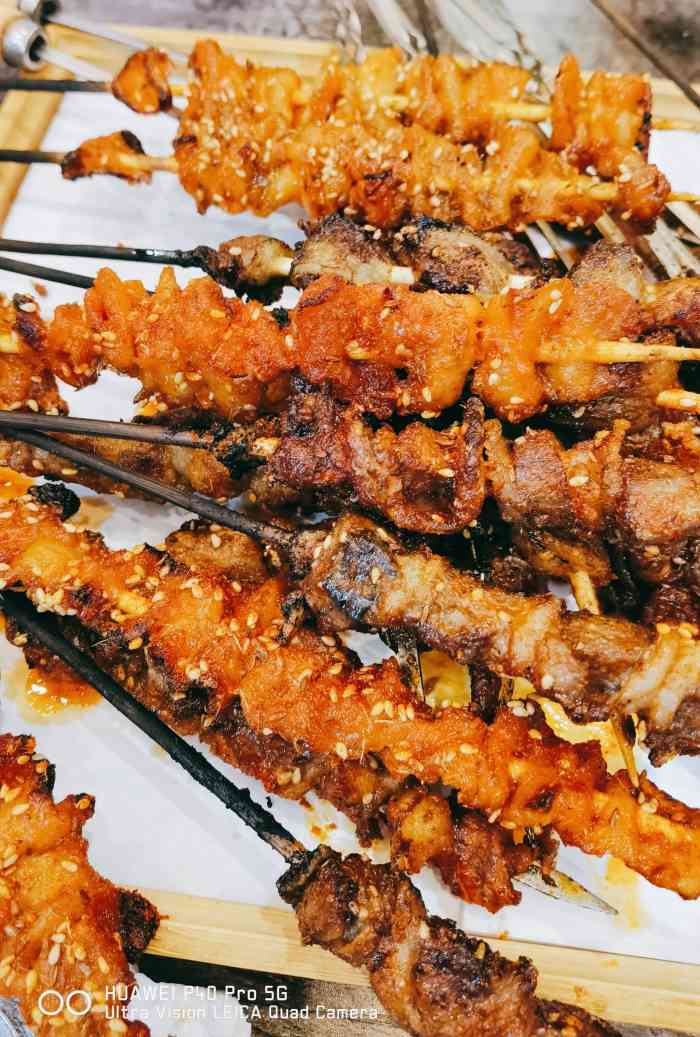 小刚电烤串(安宁街店)-"沿着安丰商场对面的街走一点就能看到,去了...