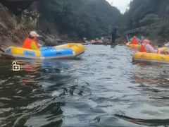 -安吉龙王山峡谷漂流