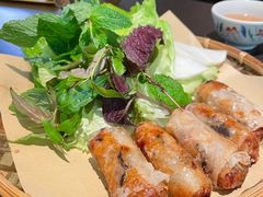 -大头虾越式风味餐厅(光明广场店)