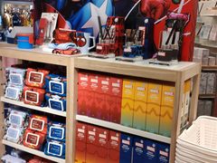 -名创优品(机场路百信广场店)