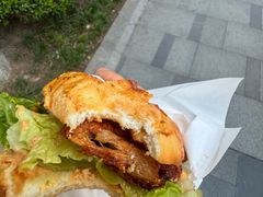 -必胜客(大坪英利店)