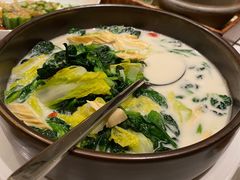 鱼汤腐竹浸时蔬-海味观(老西门店)