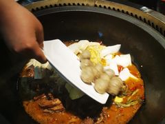 -袁小二大东北铁锅炖(吉祥村总部)