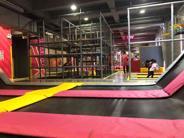 dojump蹦床公园(正弘城店)-"终于打卡了蹦床公园!超赞的～开头.