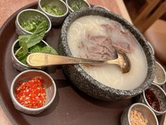 -浩海火燒雲傣家菜(芮欧百货店)