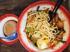 -方铲铲·成都板凳面(滨江银泰店)