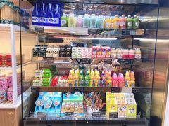 零售区-面包森林(鲁邦风情街店)