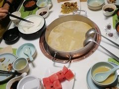 -洪氏嗨捞·猪肚鸡火锅(阳光天地店)